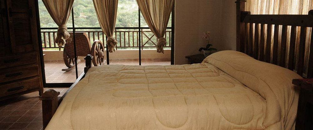 Hotel Rancho La Aurora جاراباكو المظهر الخارجي الصورة